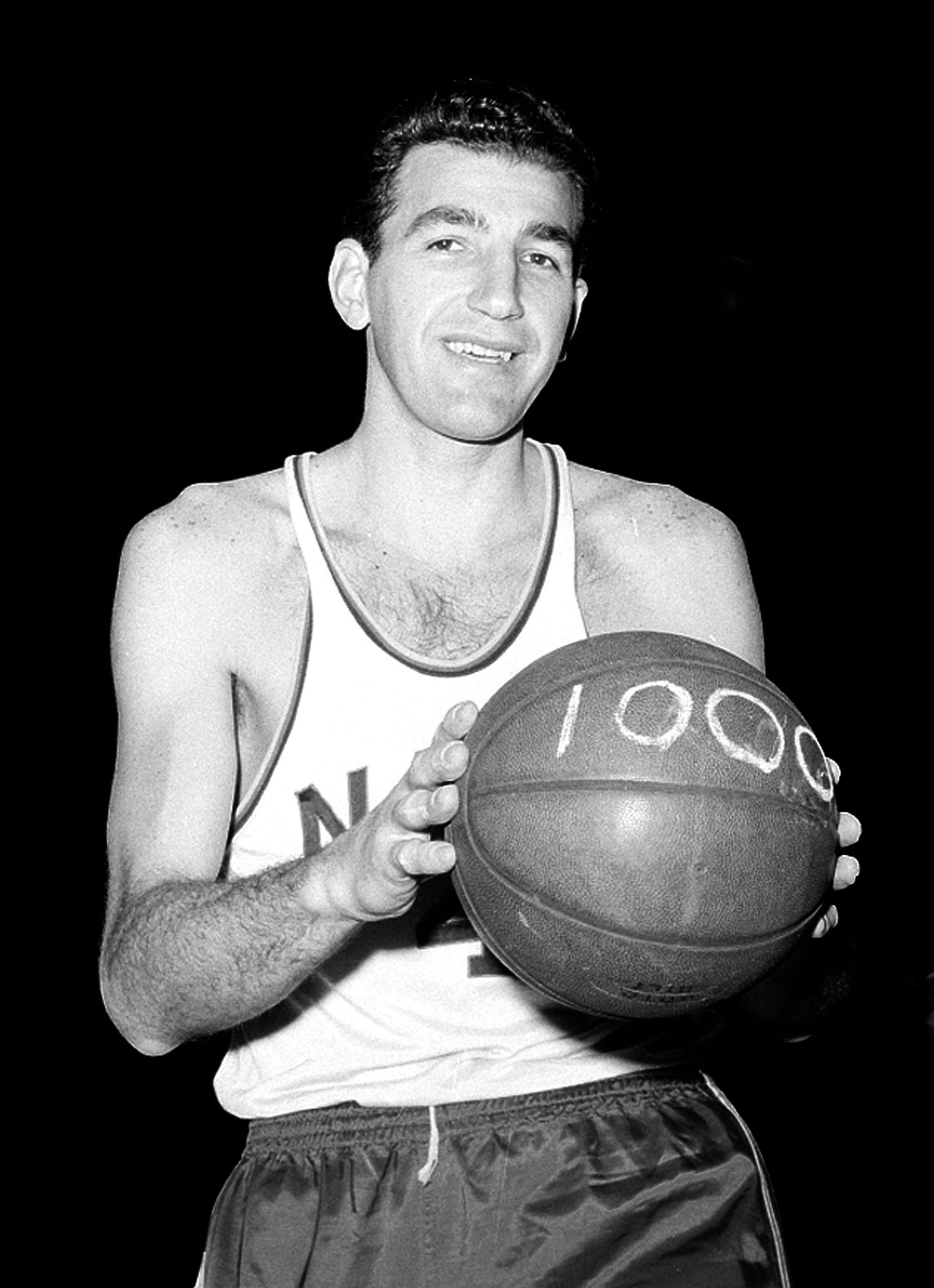 Dolph Schayes, big man with a guard's 